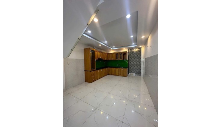 Siêu phẩm nhà đẹp Gần Cao Đằng Điện Lực Hà Huy Giáp - Thạnh Lộc - HXT